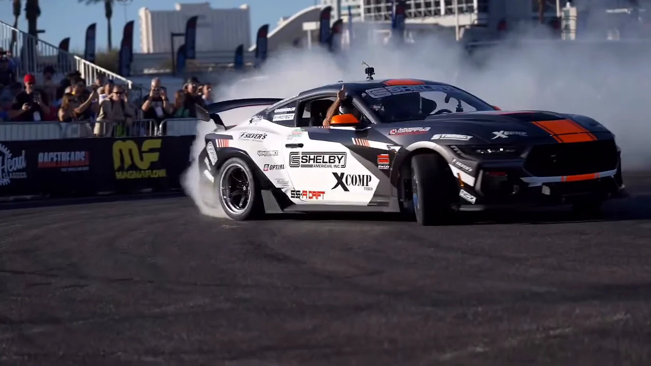 The Shelby SS‑R S650 sliding through smoke at SEMA
